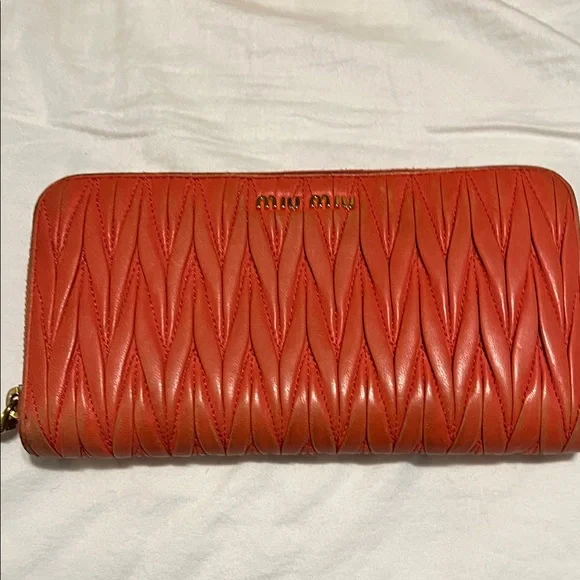 Authentic Miu Miu Coral Quilted Leather Long Wallet - Picture 1 of 11